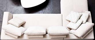 Диванные-подушки-в-интерьере-гостиной