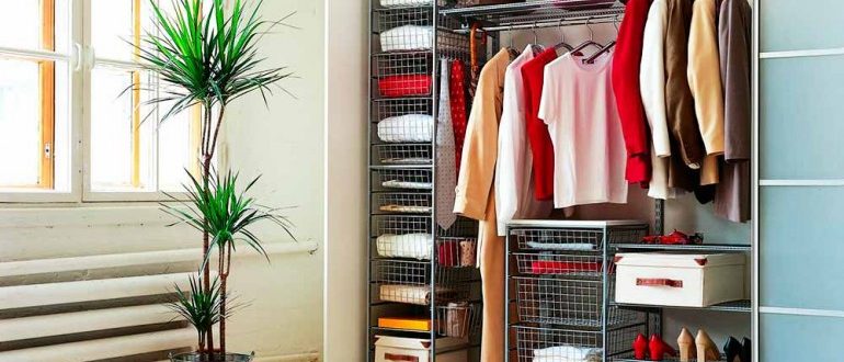 Плюсы гардеробных купе