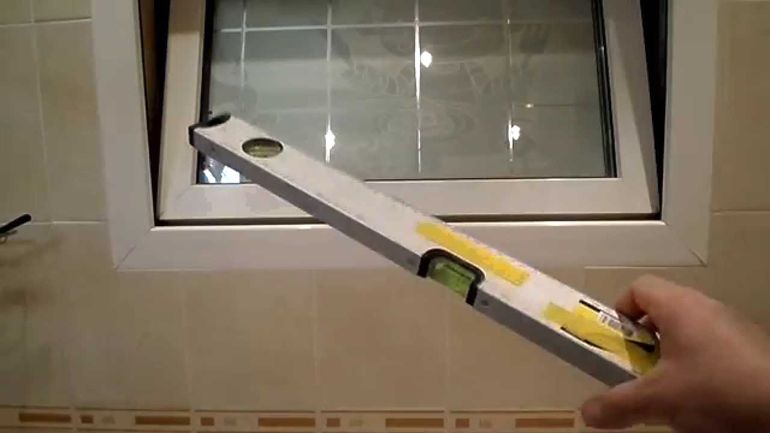 Как проверить пузырьковый уровень перед первым применением