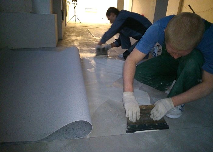 Как не надо стелить линолеум, чтобы не переделывать работу заново